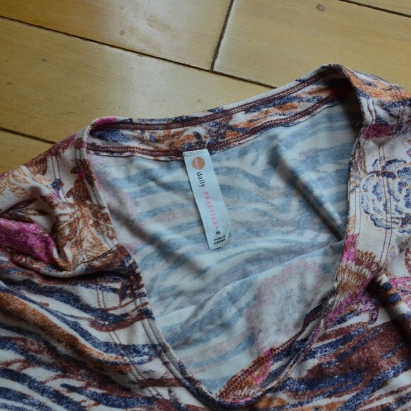 ANTHROPOLOGIE DAILY PRACTICE RUCHED SHORT T-SHIRT TEE KNIT DRESS PINK FLORAL M - Picture 6 of 12